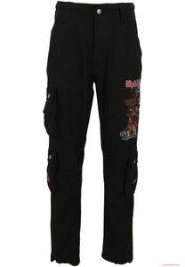 Pantalones cargo Brandit Iron Maiden Pure Slim negros, distintivos.