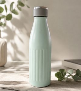 Bouteille isotherme DR Home Division 500 ml en acier inoxydable, design épuré **Produit de seconde main – Testée et parfaitement fonctionnelle** Vert menthe