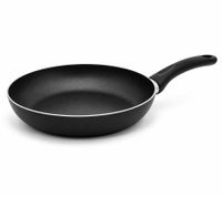 Juego de utensilios de cocina Krüger de 3 piezas: sartén (24 x 5 cm), cacerola con tapa (16 x 7 cm) y olla con tapa (20 x 8 cm) - revestimiento antiadherente. **Producto de segunda mano – probado y en perfecto funcionamiento**. Color negro.