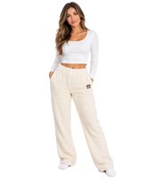 Pantalón de mujer LA GEAR de suave tejido tipo borreguito – Cómodo pantalón de felpa en beige