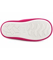 Chaussons douillets Camprella pour hommes et femmes, disponibles en plusieurs motifs, avec intérieur confortable en microfibre ; coloris : bleu marine, gris, rose et rose clair.