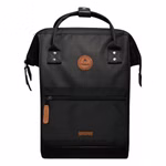 cabaia-adventurer-medium-berlin-black-2022-1.jpg
