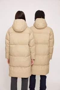 23311438-moose-puffer-coat-unisex-sandy-olive-02.jpg 23311438-moose-puffer-coat-unisex-sandy-olive-02.jpg