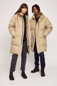 23311438-moose-puffer-coat-unisex-sandy-olive-06.jpg 23311438-moose-puffer-coat-unisex-sandy-olive-06.jpg