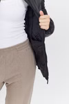 23331420-solna-light-padded-jacket-black-04.jpg