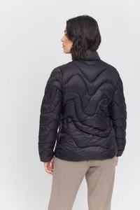 23331420-solna-light-padded-jacket-black-02.jpg 23331420-solna-light-padded-jacket-black-02.jpg