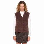 25331504-chestnut-01-clipped-rev-1.jpeg