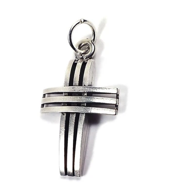 Minott Kreuz Anhänger aus versilbertem Messing 13458