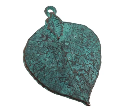 Anhänger Blatt Messing mit Patina im Used Look Minott 28002