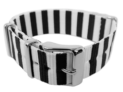 Timex Weekender Outdoorband Textil schwarz/weiß 18mm TW7C07600