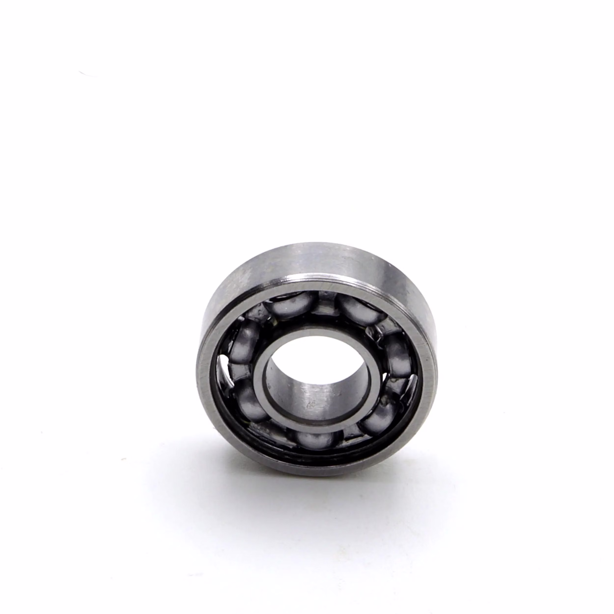 Recambio compatible con Suzuki 08113-06980-000 Rodamiento rígido de bolas 8x19x6mm PPE06378 Recambio compatible con Suzuki 08113-06980-000 Rodamiento rígido de bolas 8x19x6mm Descubre nuestra amplia gama de recambios para tus máquinas favoritas. Desde recambios para motos hasta kits de rodamientos de rueda, encontrarás todo lo que necesitas para