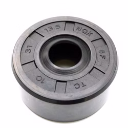 Oil seal 10x31x13,5mm NBR 70 DIN 3760 ISO 6194 PP040367 Oil seal NBR 70 DIN 3760 ISO 6194 10x31x13,5mm