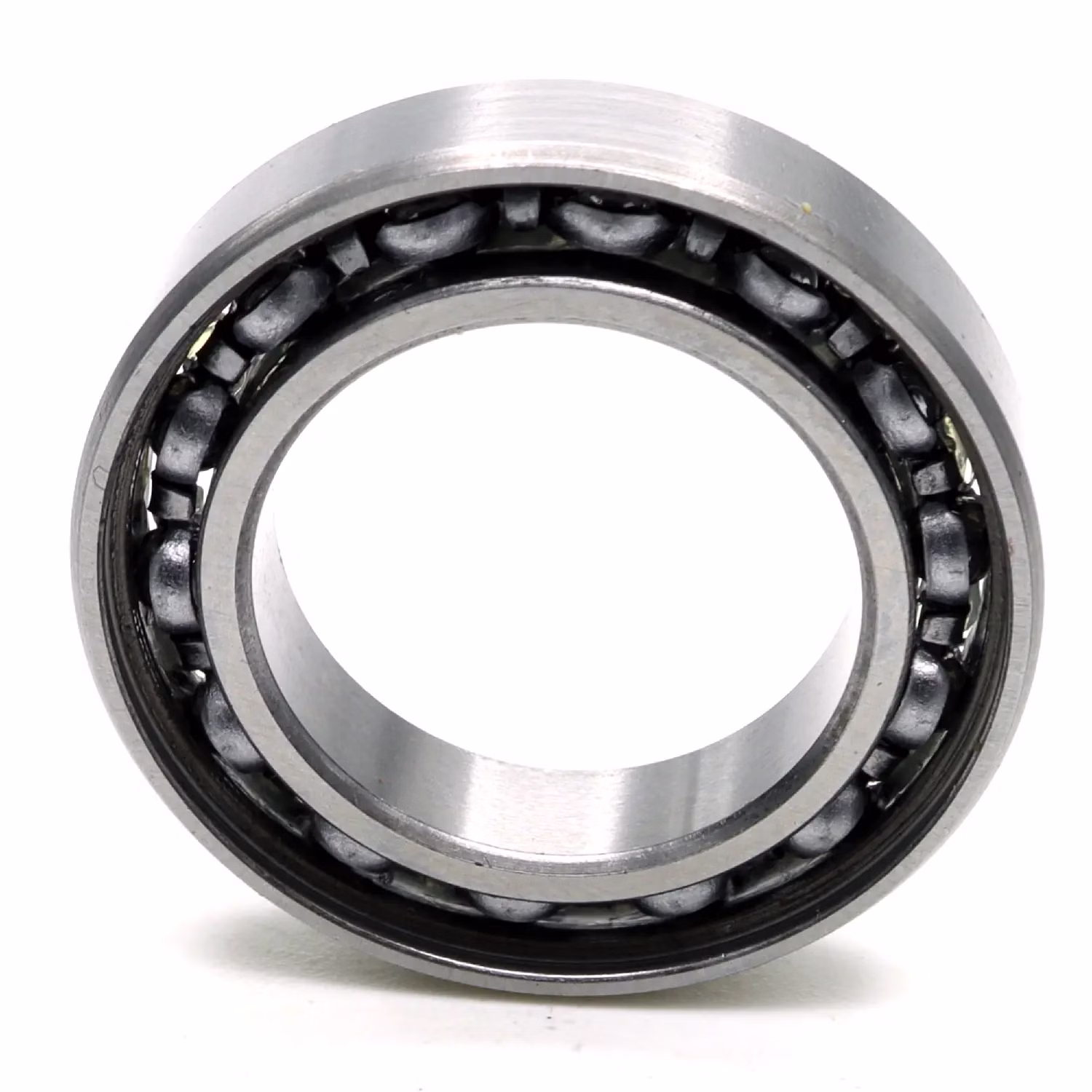 Ricambio compatibile con Triumph T3800108 Cuscinetto a sfere a gola profonda 15x24x5mm PPE06843 Ricambio compatibile con Triumph T3800108 Cuscinetto a sfere a gola profonda 15x24x5mm Scoprite la nostra ampia gamma di ricambi per le vostre macchine preferite. Dai ricambi per moto ai kit di cuscinetti per ruote, troverete tutto ciò che vi serve per man