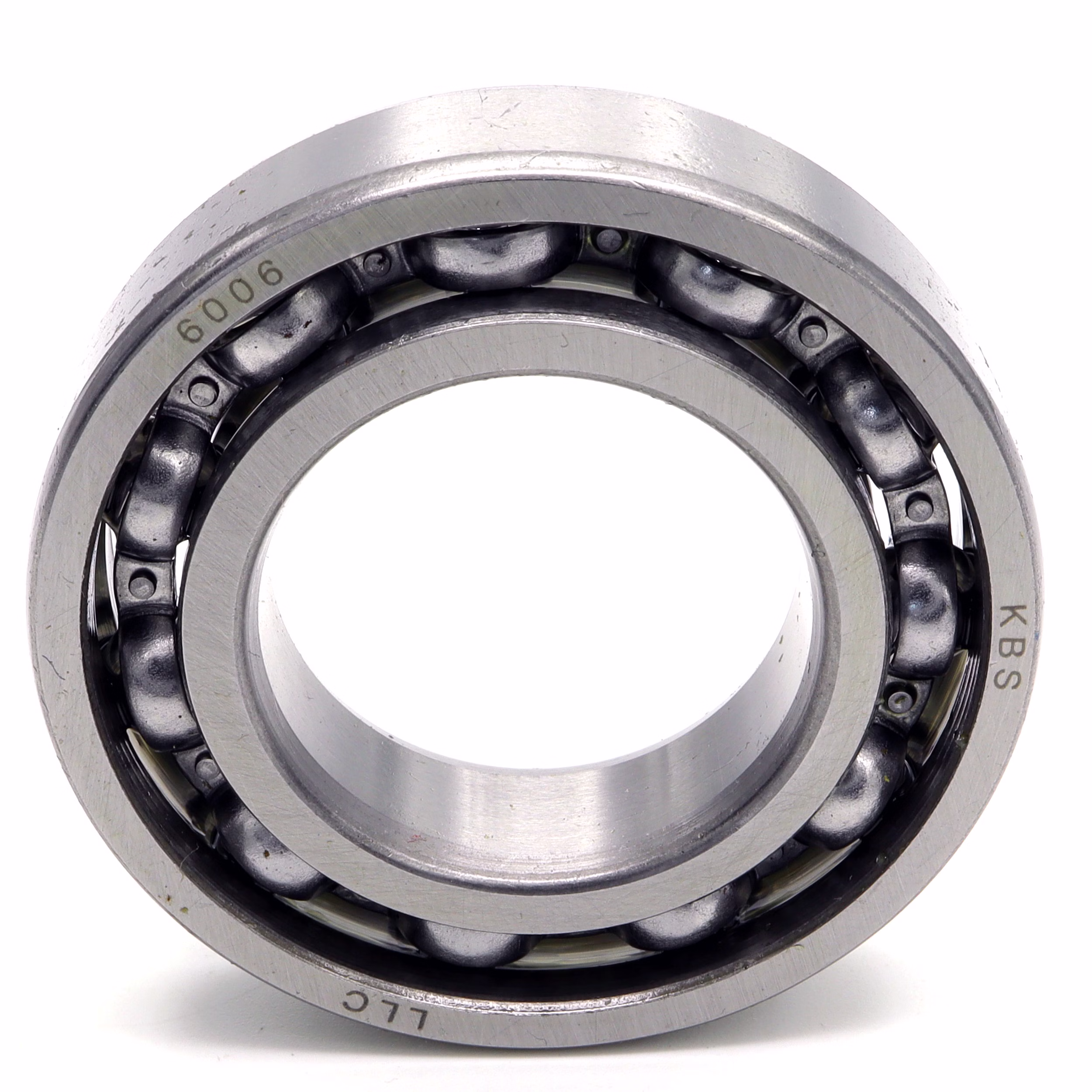 Recambio compatible con Hytrack RT-6006 RT-6006-ZZ Rodamiento rígido de bolas 30x55x13mm PPE08480 Recambio compatible con Hytrack RT-6006 RT-6006-ZZ Rodamiento rígido de bolas 30x55x13mm Descubre nuestra amplia gama de recambios para tus máquinas favoritas. Desde recambios para motos hasta kits de rodamientos de rueda, encontrarás todo lo que necesitas