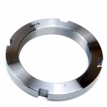 Dado con scanalatura KM18 90x120x16mm secondo DIN 981 PP190008 Il controdado viene utilizzato per fissare le connessioni albero-mozzo, ad esempio una ruota dentata su un albero, applicando una pressione assiale.