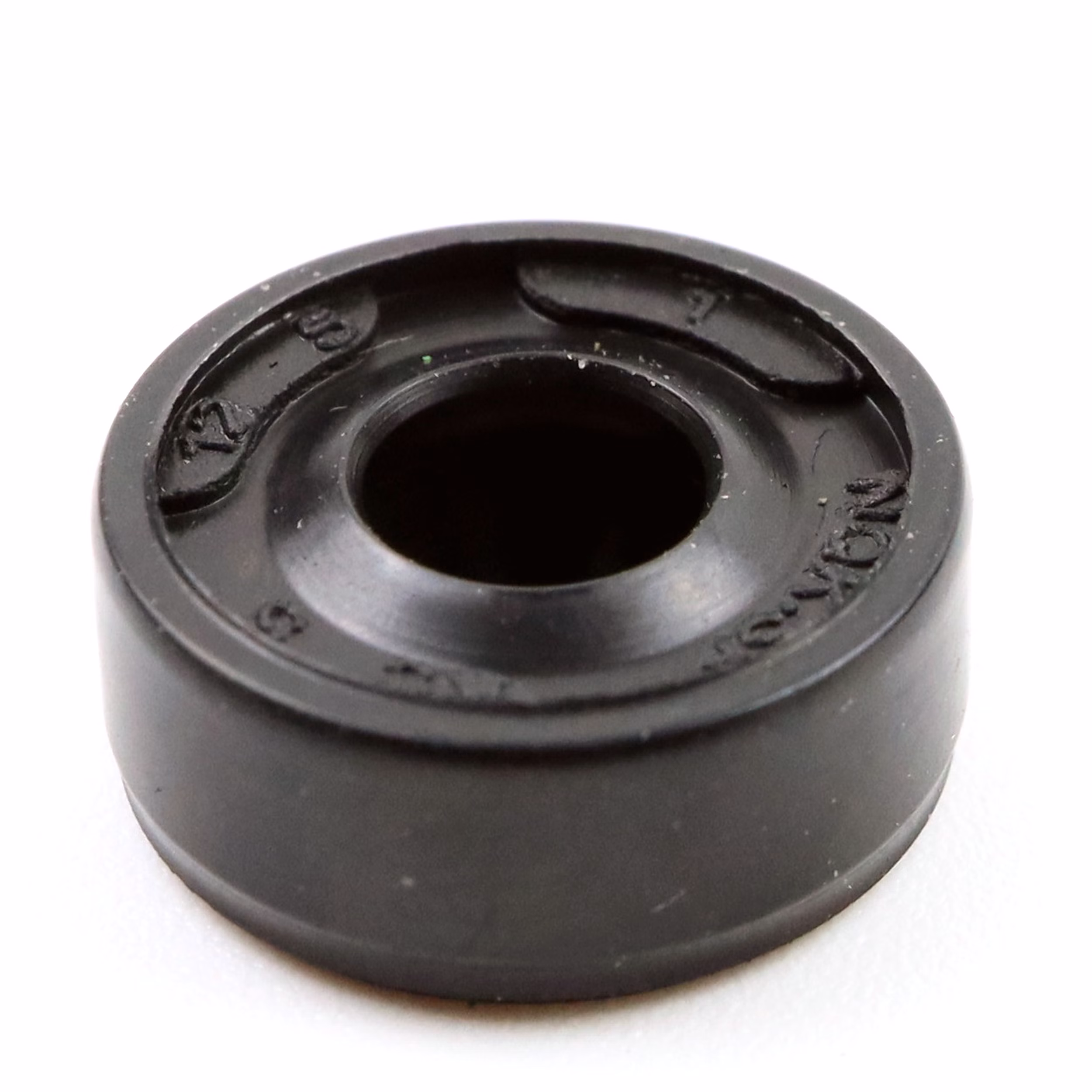 Sello de aceite 5x12x5mm NBR 70 DIN 3760 ISO 6194 PP041448 Retén NBR 70 DIN 3760 ISO 6194 5x12x5mm