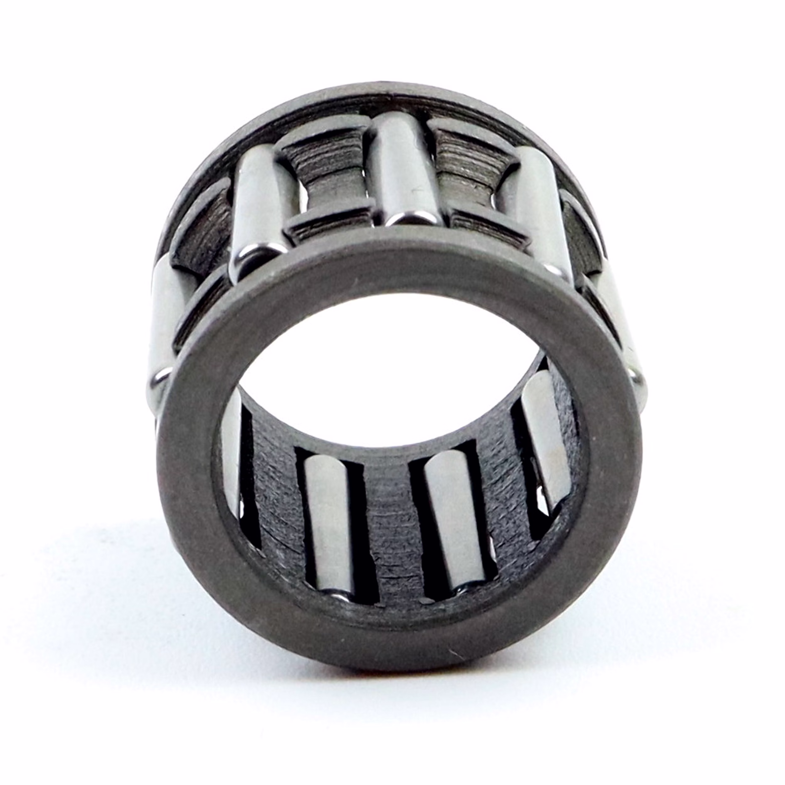 Ricambio compatibile con Kymco 91102-GLW0-C00 Cuscinetto a rullini e gabbia 12x17x14mm PPE08782 Ricambio compatibile con Kymco 91102-GLW0-C00 Cuscinetto a rullini e gabbia 12x17x14mm Scoprite la nostra ampia gamma di ricambi per le vostre macchine preferite. Dai ricambi per moto ai kit di cuscinetti per ruote, troverete tutto ciò che vi serve per man