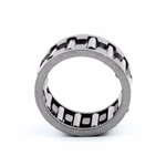 Recambio compatible con Suzuki 09263-15023-000 Rodamiento de agujas y jaula 15x19x7.8mm PPE08789 Recambio compatible con Suzuki 09263-15023-000 Rodamiento de agujas y jaula 15x19x7.8mm Descubre nuestra amplia gama de recambios para tus máquinas favoritas. Desde recambios para motos hasta kits de rodamientos de rueda, encontrarás todo lo que necesitas