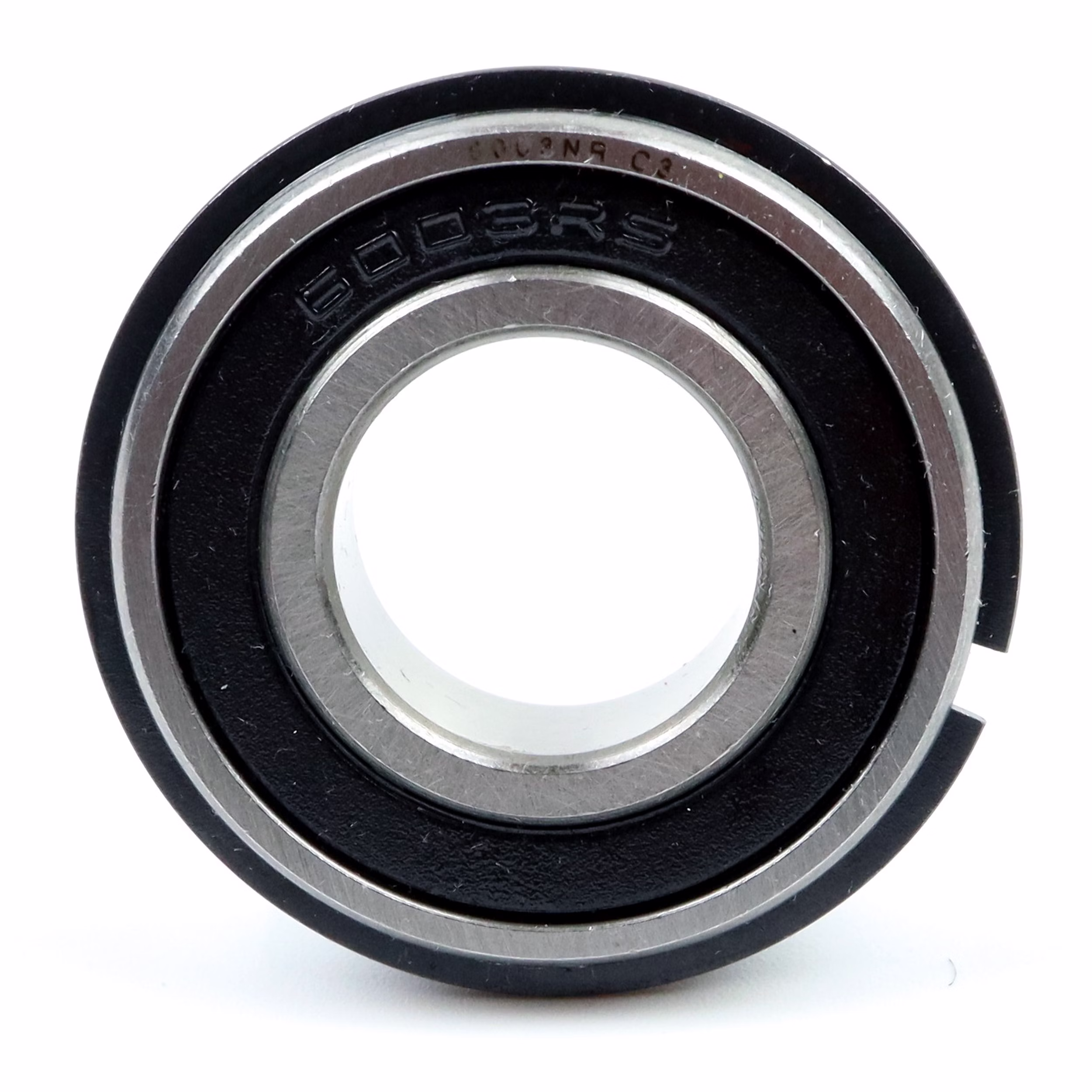 Pièce détachée compatible avec Husqvarna 90136009001 Roulement à billes à gorge profonde 17x35x10mm PPE08868 Pièce détachée compatible avec Husqvarna 90136009001 Roulement à billes à gorge profonde 17x35x10mm Découvre notre vaste gamme de pièces détachées pour tes engins préférés. Des pièces détachées pour moto aux kits de roulements de roue, tu trouveras tout ce
