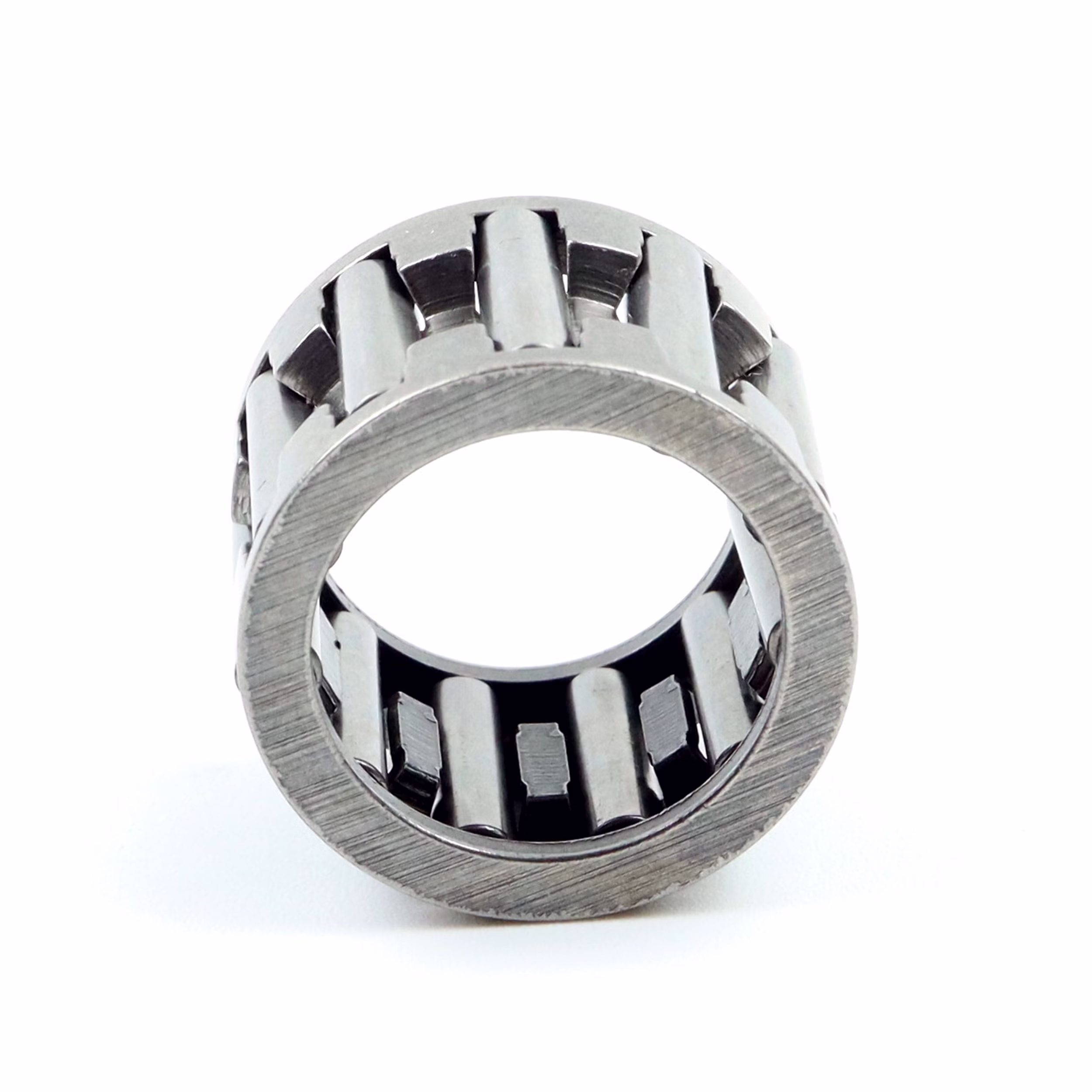 Pièce détachée compatible avec Kawasaki 92046-1173 Cage à aiguilles Roulements à aiguilles 15x21x15mm PPE08878 Pièce détachée compatible avec Kawasaki 92046-1173 Cage à aiguilles Roulements à aiguilles 15x21x15mm Découvre notre vaste gamme de pièces détachées pour tes engins préférés. Des pièces détachées pour moto aux kits de roulements de roue, tu trouveras tout