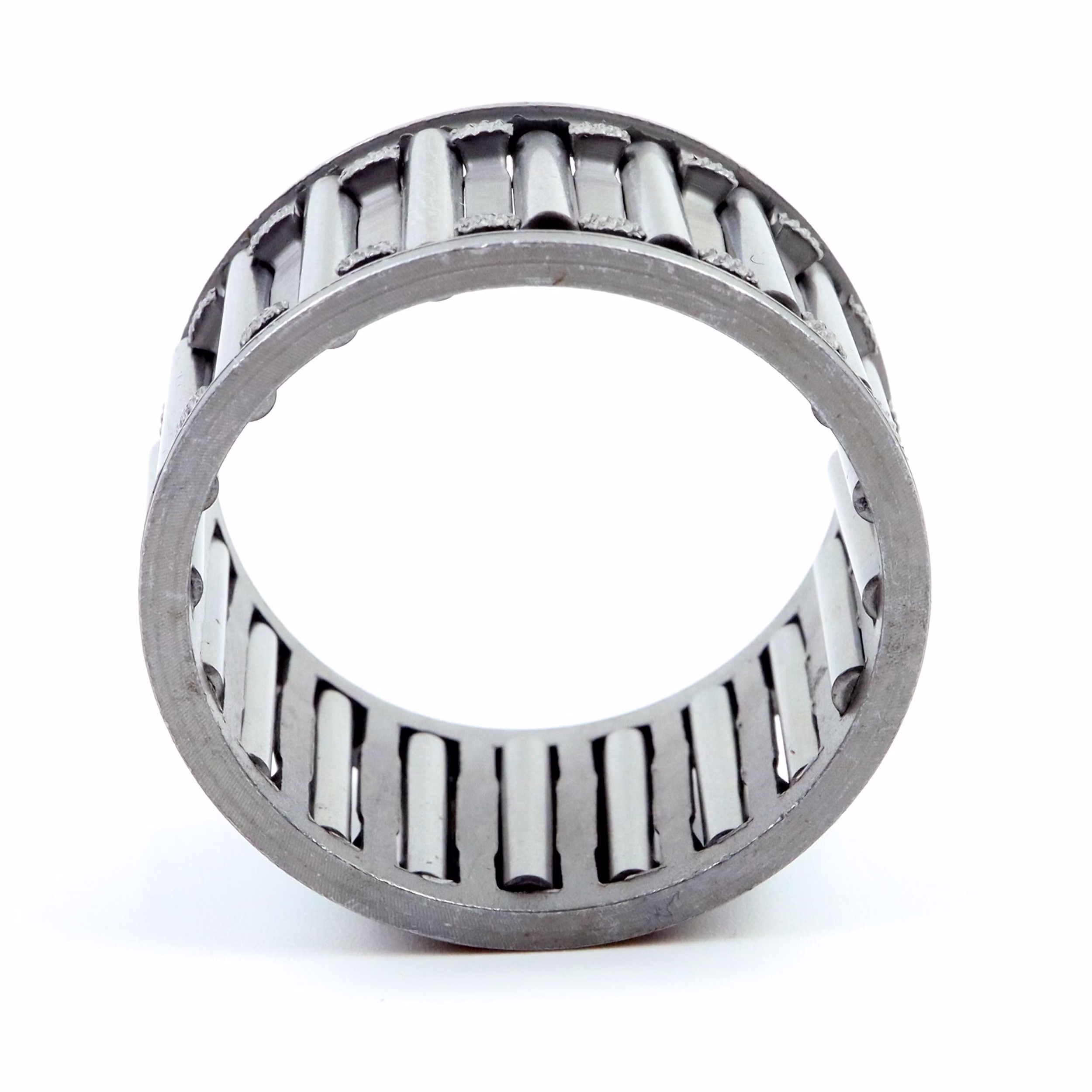 Recambio compatible con la corona de agujas Sherco 8485 rodamiento de agujas K32x38x20mm PPE08900 Recambio compatible con la corona de agujas Sherco 8485 rodamiento de agujas K32x38x20mm Descubre nuestra amplia gama de recambios para tus máquinas favoritas. Desde recambios para motos hasta kits de rodamientos de rueda, encontrarás todo lo que necesitas