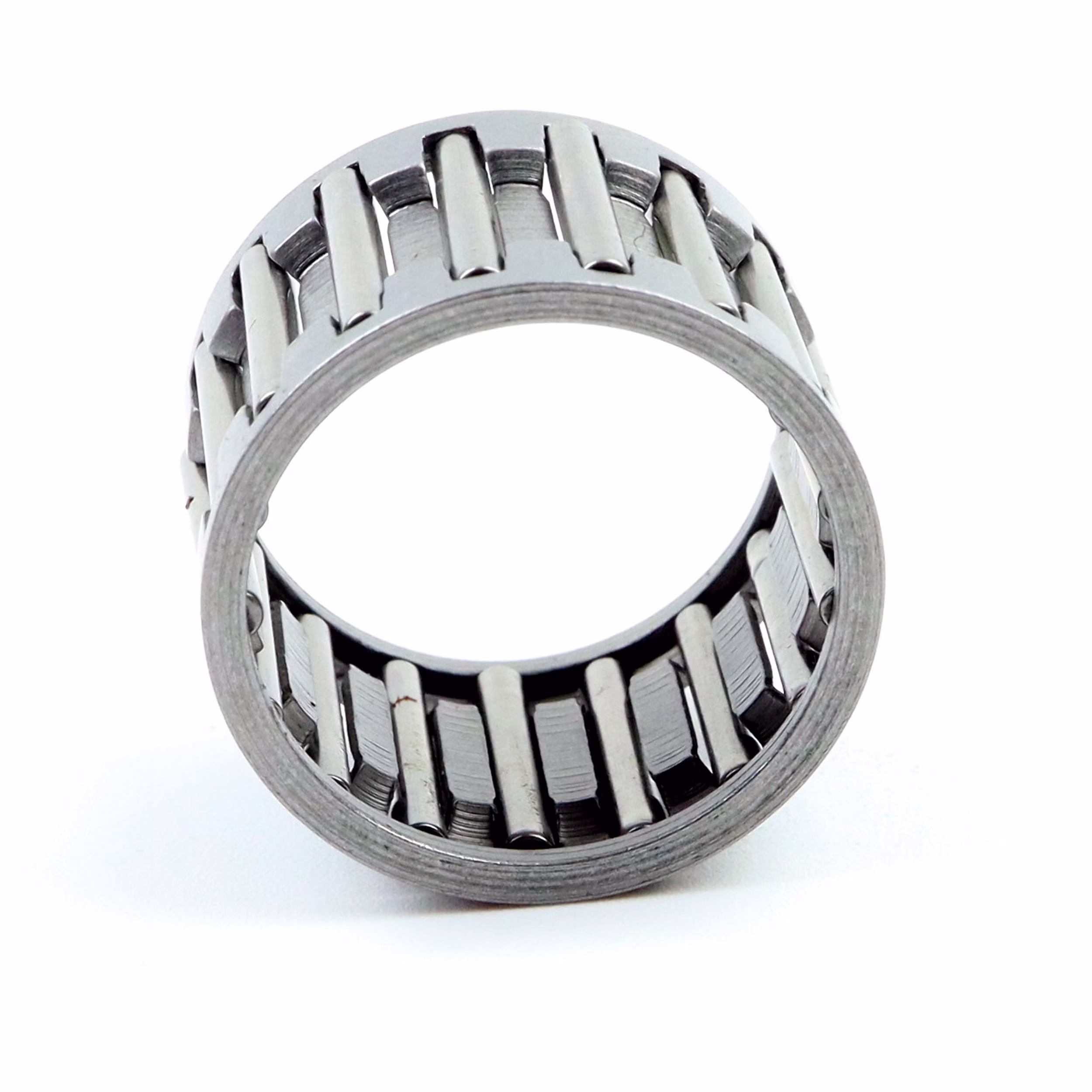 Recambio compatible con Honda 91051-727-000 Conjunto de agujas y jaula rodamiento de agujas 20x24x17mm PPE08934 Recambio compatible con Honda 91051-727-000 Conjunto de agujas y jaula rodamiento de agujas 20x24x17mm Descubre nuestra amplia gama de recambios para tus máquinas favoritas. Desde recambios para motos hasta kits de rodamientos de rueda, encontrarás todo lo