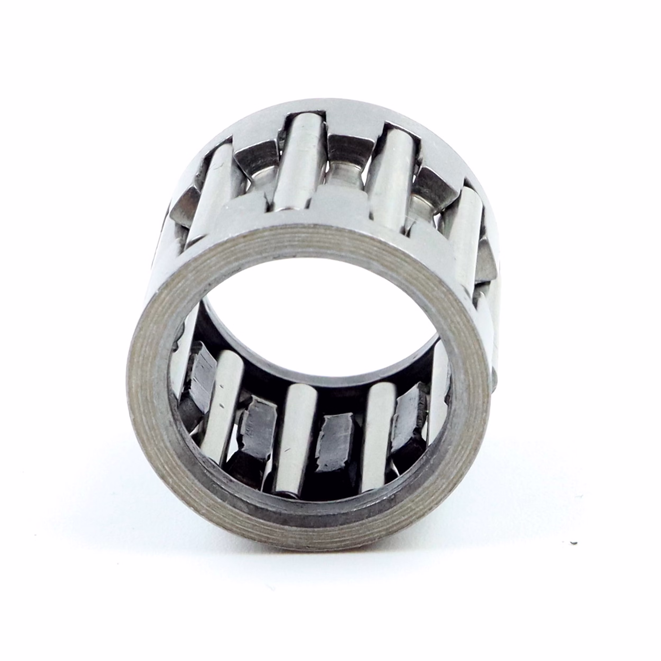Spare part compatible with Honda 91101-KE6-831 Needle roller and cage assembly needle bearing 14x19x17mm PPE08940 Spare part compatible with Honda 91101-KE6-831 Needle roller and cage assembly needle bearing 14x19x17mm Discover our wide range of spare parts for your favorite machines. From motorcycle parts to wheel bearing kits, you'll find everything you need to keep