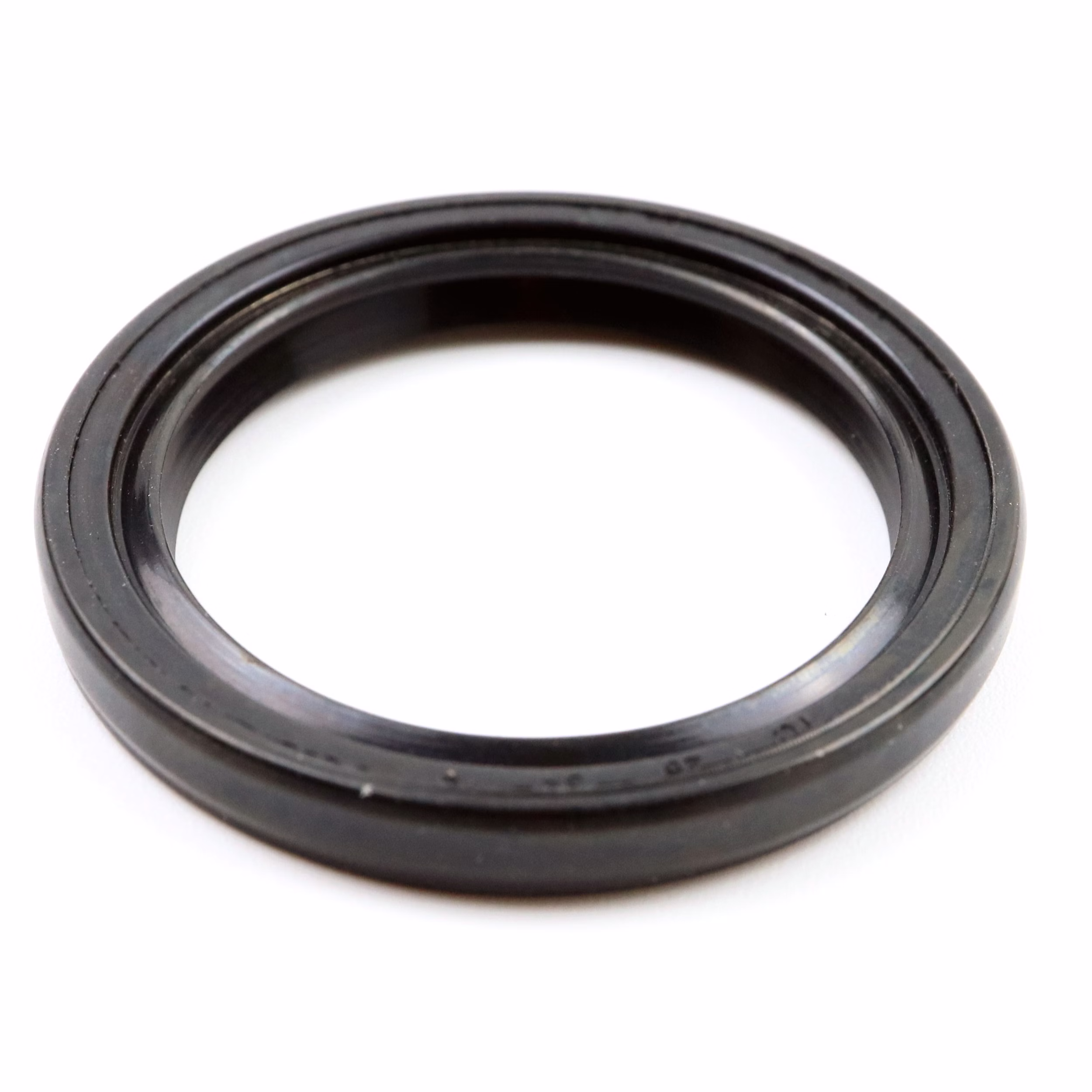 Pièce de rechange compatible avec SWM 800086137 Bague à lèvres radiale 26x34x4mm NBR 70 PPE08995 Pièce de rechange compatible avec SWM 800086137 Bague à lèvres radiale 26x34x4mm NBR 70 Découvre notre vaste gamme de pièces détachées pour tes engins préférés. Des pièces détachées pour moto aux kits de roulements de roue, tu trouveras tout ce dont tu as