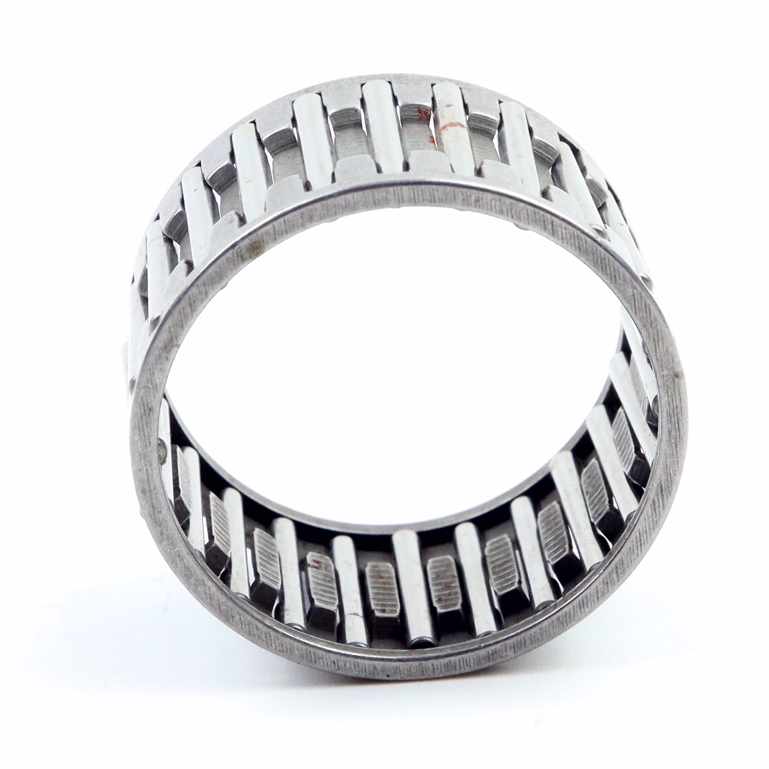Spare part compatible with Motobi AEO-96200-283217 Needle roller and cage assembly needle bearing 28x32x17mm PPE09025 Spare part compatible with Motobi AEO-96200-283217 Needle roller and cage assembly needle bearing 28x32x17mm Discover our wide range of spare parts for your favorite machines. From motorcycle parts to wheel bearing kits, you'll find everything you need to