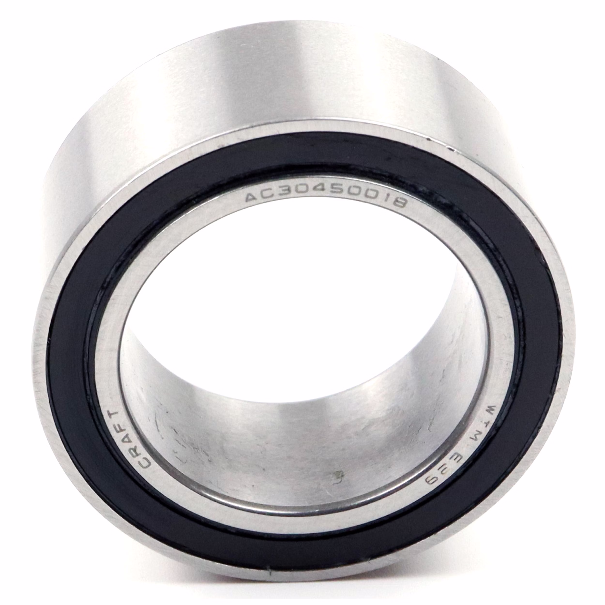 PP100086 Scoprite il cuscinetto a sfere a contatto obliquo 3205 2RS di Parts and Parts, un cuscinetto a doppia fila ad alte prestazioni progettato per garantire una rotazione fluida e la massima durata. Ideale per macchine CNC, motori elettrici, pompe dell'acqua e