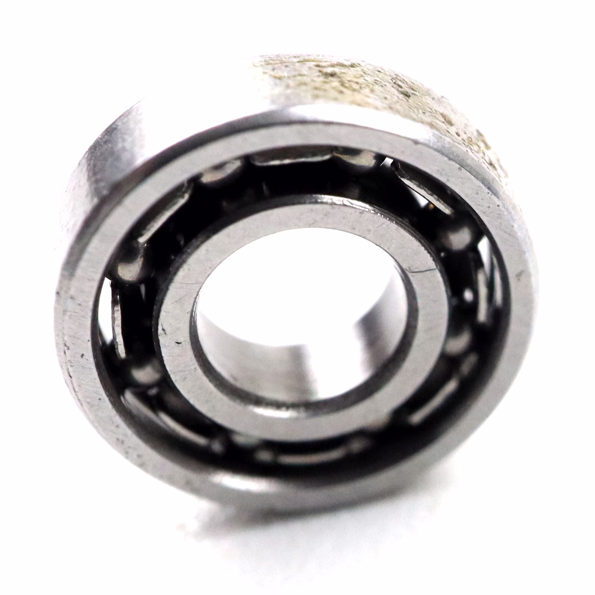 Rodamiento rígido a bolas 683 C3, 3x7x2mm, DIN 625 ISO 15, rodamiento radial de alta velocidad, baja fricción, funcionamiento suave, ideal para transmisiones de vehículos y maquinaria industrial. PP010295 rodamiento de bolas rodamiento radial extractor engrasador rodamiento rígido de bolas eje de bolas anillo obturador tapa disco caucho jaula de acero alojamiento apretado suelto din 625 tabla rodamiento cojinete de deslizamiento juego c3 c4 rodamiento de ag
