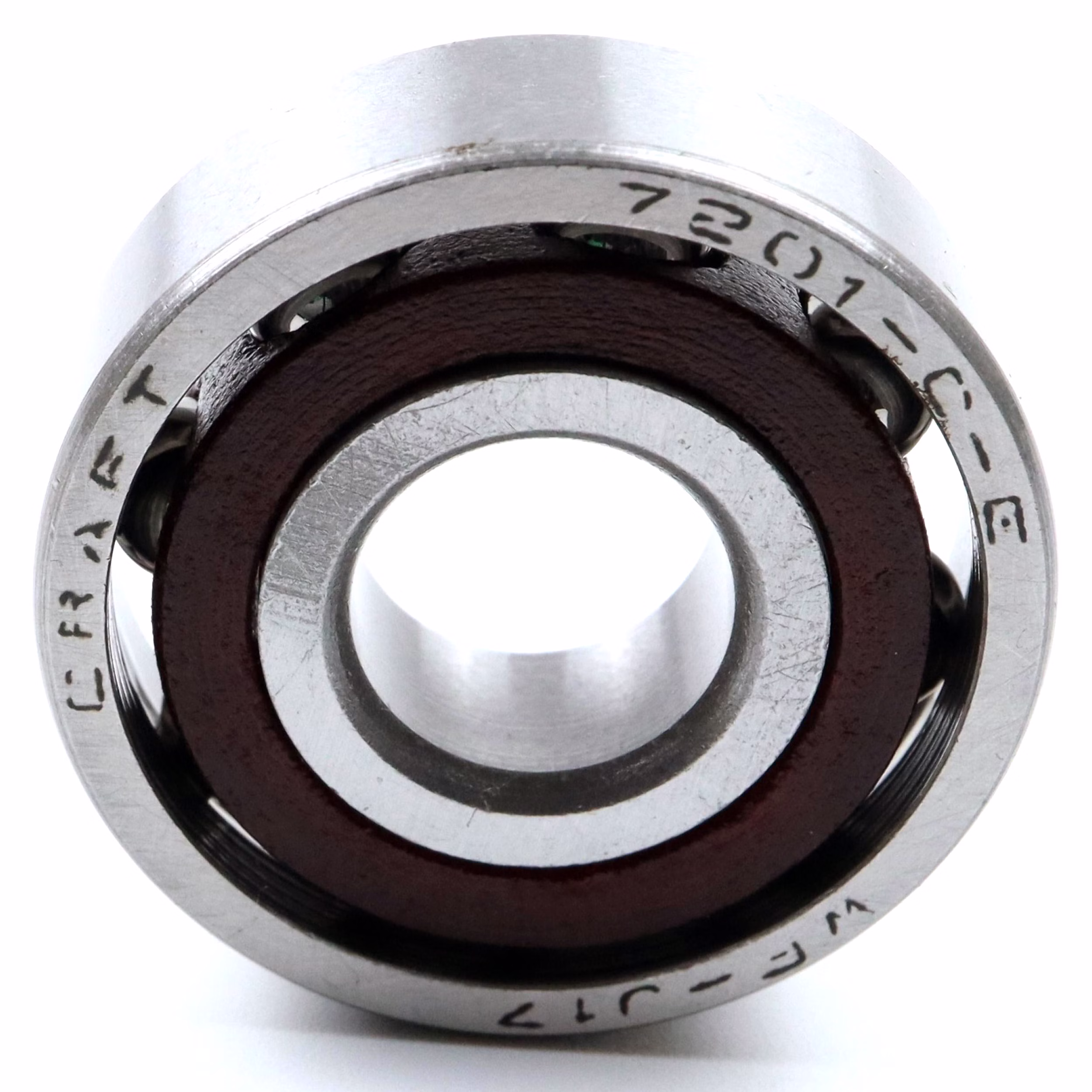Rodamiento de bolas de contacto angular 7201 CE 12x32x10mm, DIN 628, doble hilera, baja fricción, rodamiento sellado para cargas radiales y axiales, ideal para aplicaciones industriales y de automoción. PP100119 Descubra el rodamiento de bolas de contacto angular 3205 2RS de Parts and Parts, un rodamiento de doble hilera de alto rendimiento diseñado para una rotación suave y máxima durabilidad. Ideal para máquinas CNC, motores eléctricos, bombas de agua y más, ofr