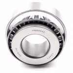 Kegelrollenlager HM88542/HM88510 31,75x73,025x29,37mm, hochbelastbares Präzisionslager für Axial- & Radialbelastungen, DIN 720 ISO 355, langlebig & hitzebeständig PP070091 Entdecken Sie das hochbelastbare Kegelrollenlager DIN 720 ISO 355 für Industrie- und Automobilanwendungen. Mit konischen Wälzkörpern bietet es hohe Festigkeit, geringe Reibung und eine lange Lebensdauer. Ideal für hohe Radial- und Axialbelastungen, tempera