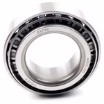 Cuscinetto a rulli conici 24780/24720 41,275x76,2x22,225mm, cuscinetto di precisione per carichi assiali e radiali per impieghi gravosi, DIN 720 ISO 355, durevole e resistente al calore PP070109 Scoprite il cuscinetto a rulli conici per impieghi gravosi DIN 720 ISO 355 per applicazioni industriali e automobilistiche. Grazie ai corpi volventi conici, offre elevata resistenza, basso attrito e lunga durata. Ideale per carichi radiali e assiali elevat