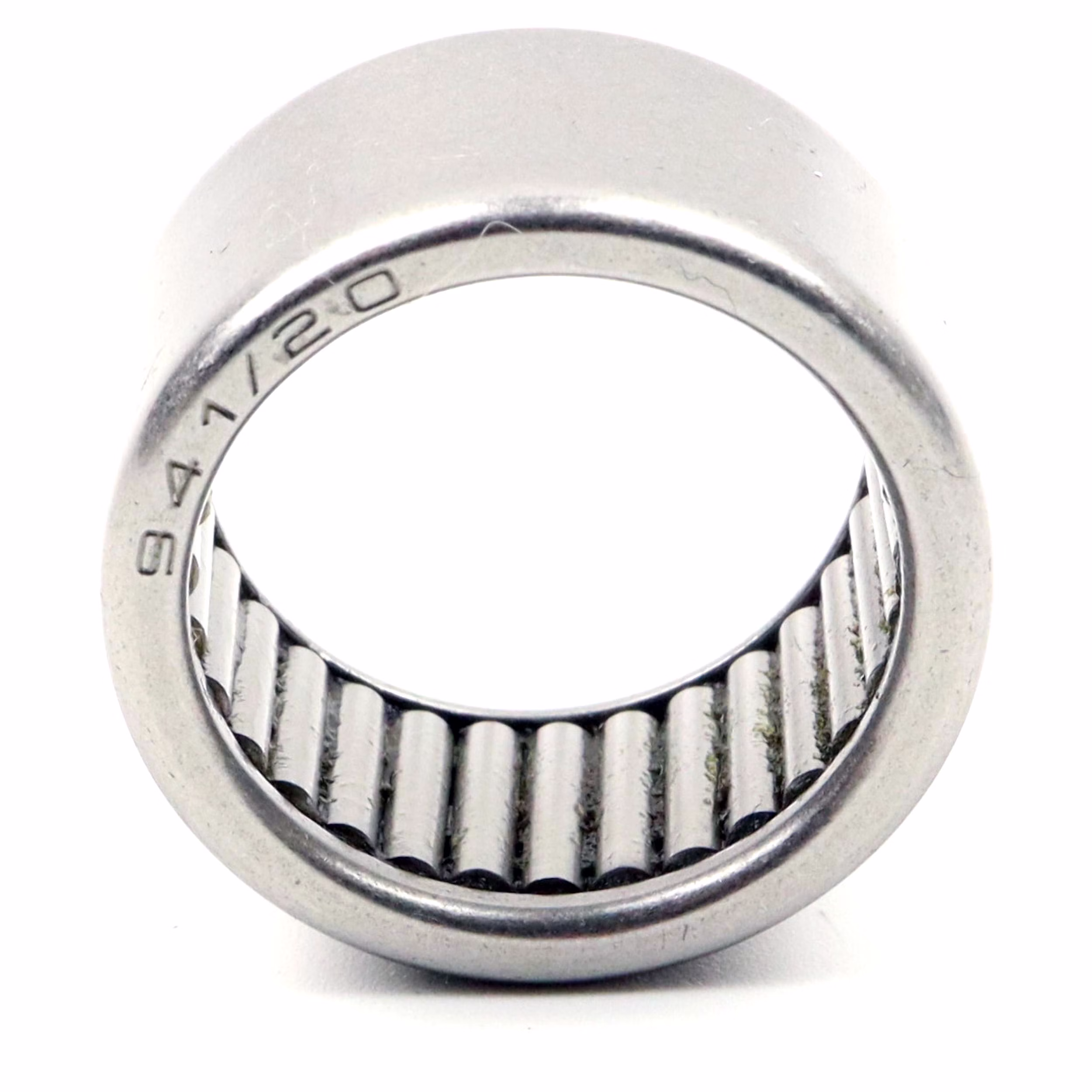 Casquillo de agujas 941/20 20x26x14mm, alta precisión, alta capacidad de carga, baja fricción, rodamiento de agujas duradero para automóviles, máquinas y dispositivos mecánicos PP060161 Casquillo de agujas 941/20 20x26x14mm DIN618 ISO 3245 Rodamiento de agujas comprar online en partsandparts.com ✓ Amplia selección ✓ Precios ventajosos ✓ Entrega urgente Parts and Parts Casquillo de agujas 941/20 20x26x14mm, Rodamiento de agujas de alta pre