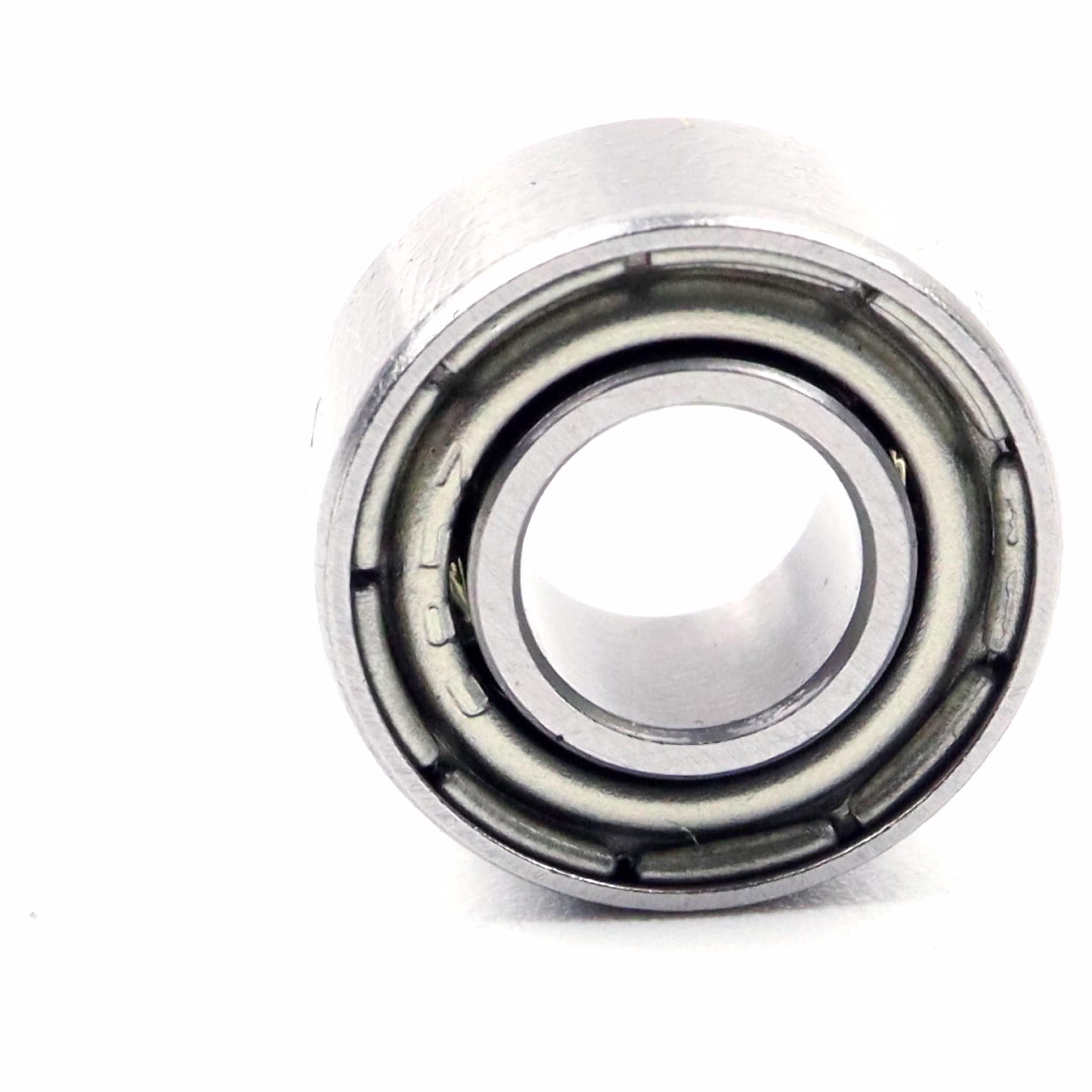 Rodamiento rígido a bolas 685 2Z, 5x11x5mm, DIN 625 ISO 15, rodamiento radial de alta velocidad, baja fricción, funcionamiento suave, ideal para transmisiones de vehículos y maquinaria industrial. PP010378 rodamiento de bolas rodamiento radial extractor engrasador rodamiento rígido de bolas eje de bolas anillo obturador tapa disco caucho jaula de acero alojamiento apretado suelto din 625 tabla rodamiento cojinete de deslizamiento juego c3 c4 rodamiento de ag