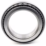 Scoprite il cuscinetto a rulli conici per impieghi gravosi DIN 720 ISO 355 per applicazioni industriali e automobilistiche. Grazie ai corpi volventi conici, offre elevata resistenza, basso attrito e lunga durata. Ideale per carichi radiali e assiali elevat