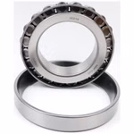 Scoprite il cuscinetto a rulli conici per impieghi gravosi DIN 720 ISO 355 per applicazioni industriali e automobilistiche. Grazie ai corpi volventi conici, offre elevata resistenza, basso attrito e lunga durata. Ideale per carichi radiali e assiali elevat