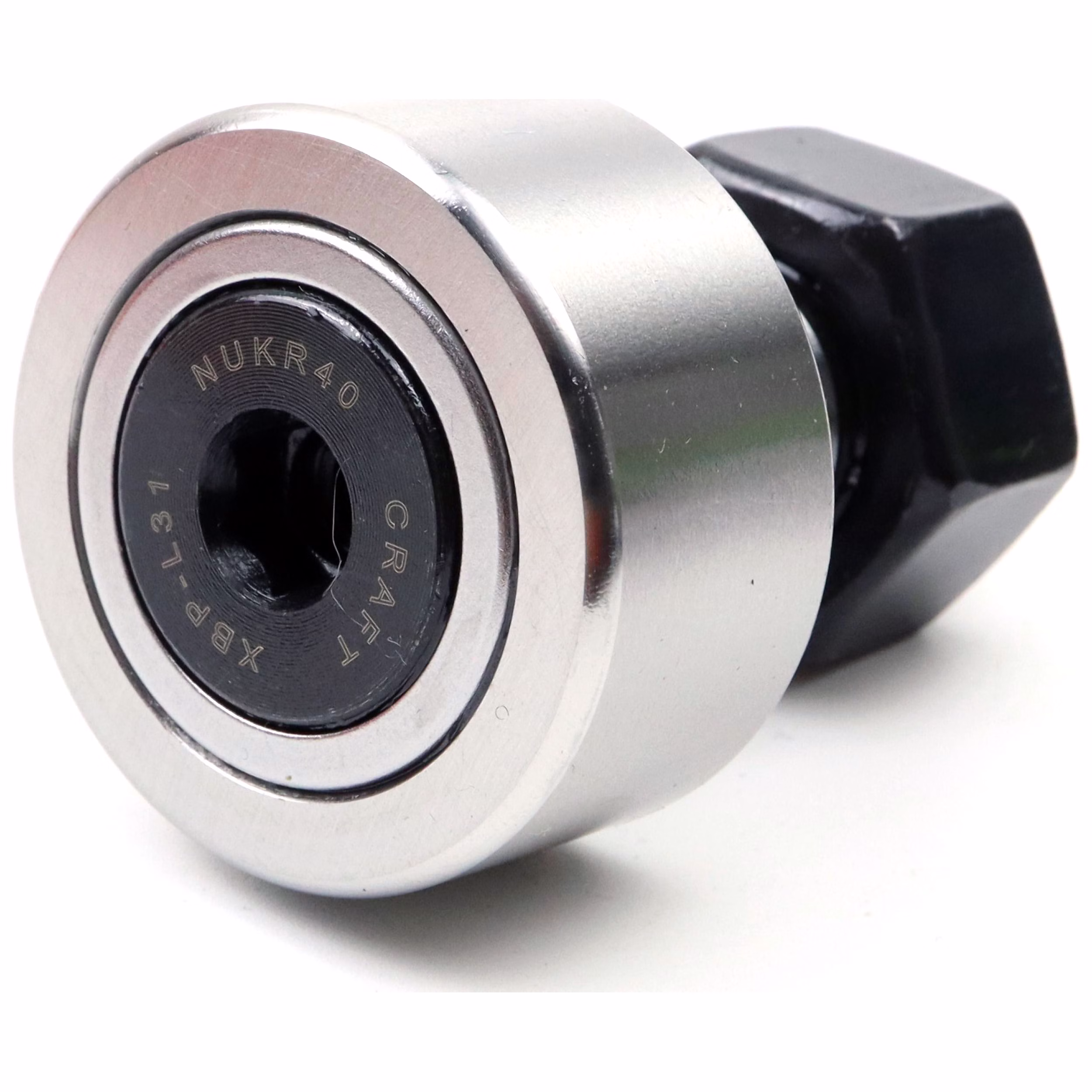 Galet d'appui NUKR40 18 × 40 × 58mm, ISO 12044, Galet de roulement sans guidage axial, sans bague intérieure, S'adapte aux chemins de roulement trempés et rectifiés, idéal pour des charges radiales élevées PP280011 Rouleau d'appui RSTO robuste NUKR40 18 × 40 × 58mm selon ISO 7063, idéal pour les charges radiales élevées, peu encombrant, facile à monter et durable dans les applications industrielles.