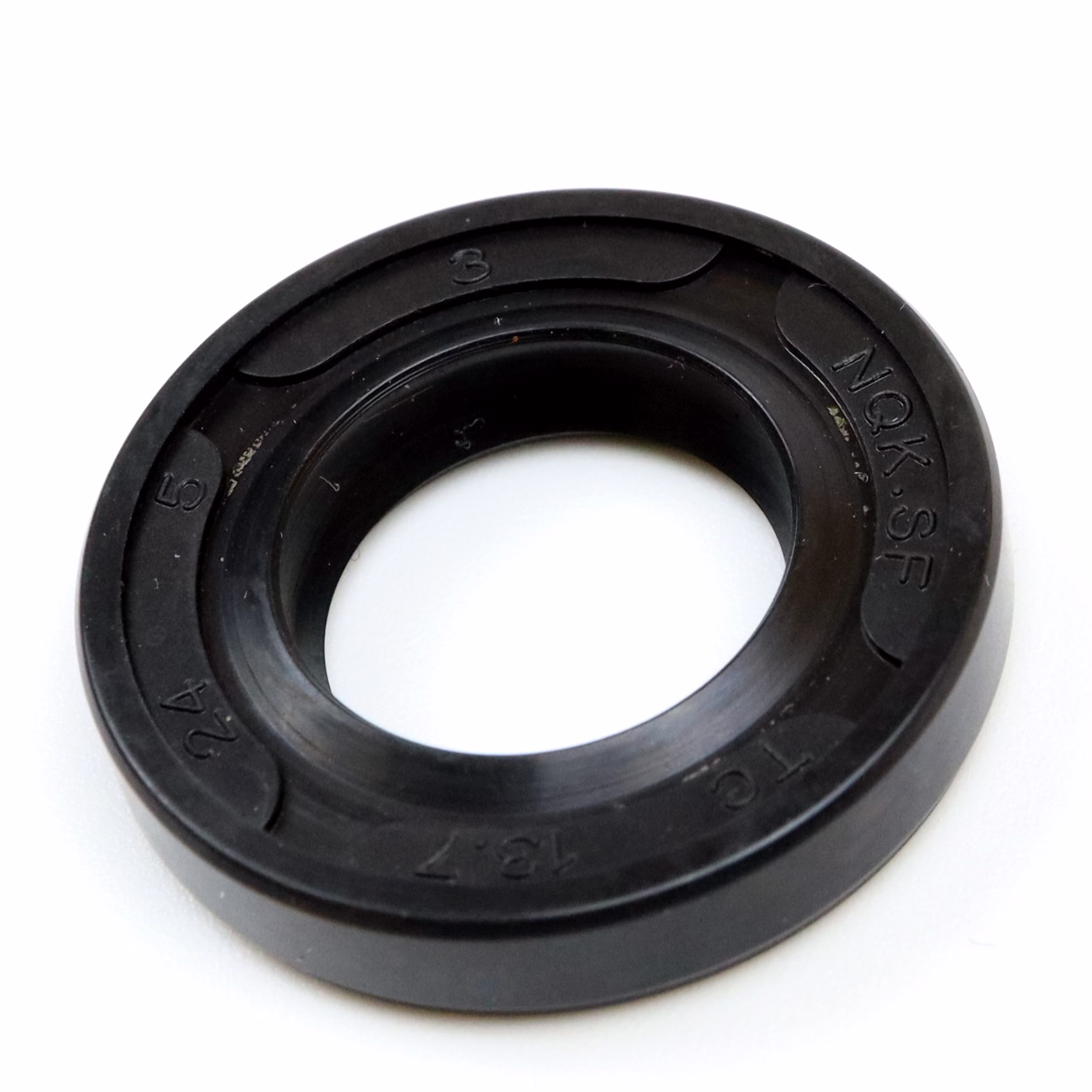 Oil seal 13,7x24x5mm NBR 70 DIN 3760 ISO 6194 PP041482 Oil seal NBR 70 DIN 3760 ISO 6194 13,7x24x5mm