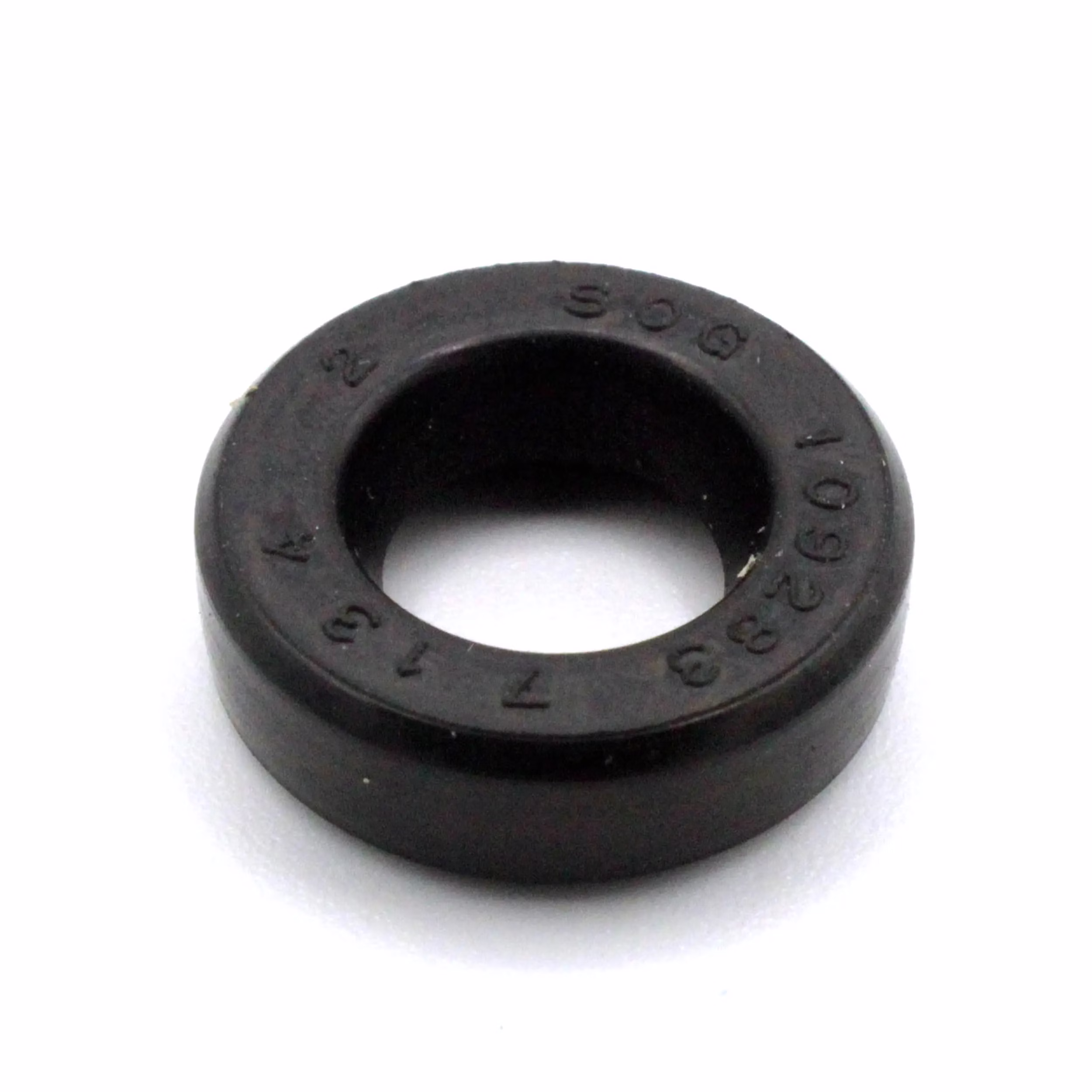 Sello de aceite 7x13x4mm NBR 70 DIN 3760 ISO 6194 PP040000 Retén NBR 70 DIN 3760 ISO 6194 7x13x4mm