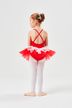 Junges Mädchen in einem roten Tutu 5