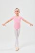 Ein kleines Kind in einem rosa Ballettbody 3