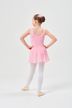Ein junges Mädchen in einem rosa Ballett Trikot 4