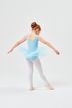 Junges Mädchen in blauem Ballett Trikot und Tutu übt Ballett auf weißem Hintergrund 4
