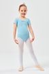 Junges Mädchen in hellblauem Ballett Trikot 3