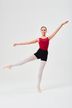Balletttänzerin in einem roten Ballett Trikot 2
