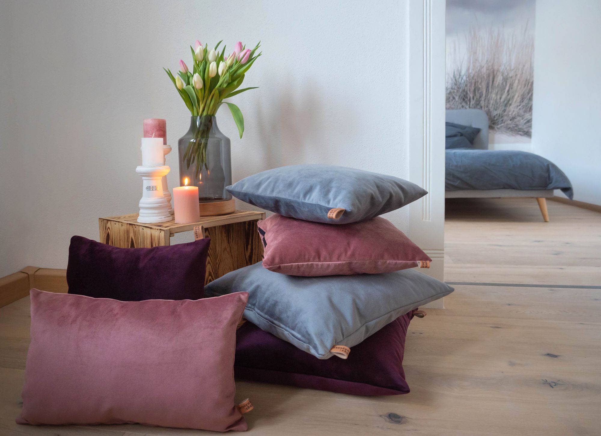nachttisch am bett Der – ein Allrounder im Schlafzimmer — Altholz