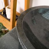 Andesit Stein-Waschbecken 70 cm MARA oval schwarz gehämmert Natur-Steinwaschbecken Aufsatzwaschbecken Gäste WC Wohnfreuden