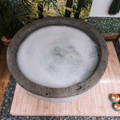 Badewanne aus Flussstein Naturstein günstig kaufen 3